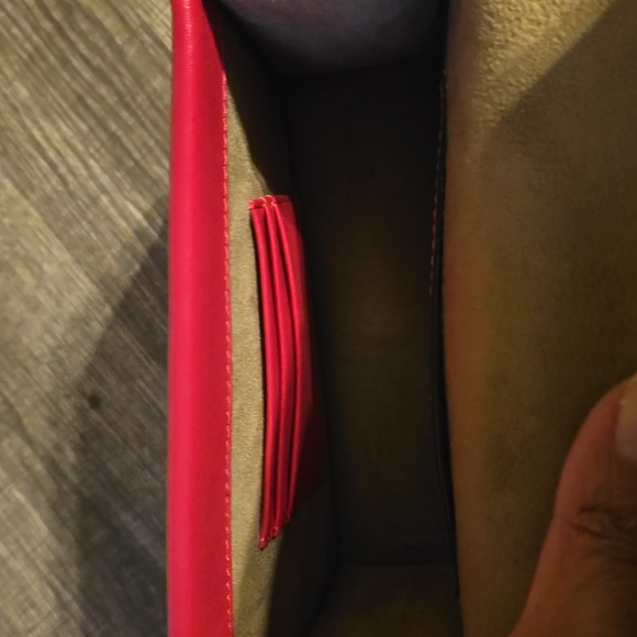 Micheal Kors Handbag - Picture 8 of 10